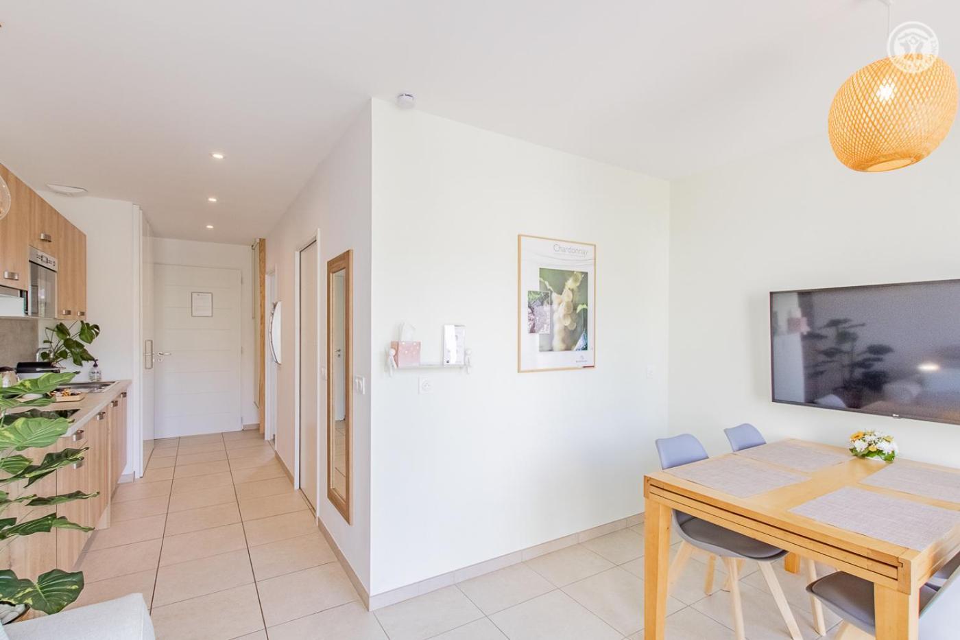 Le Maconnais Guest House Vinzelles Екстер'єр фото