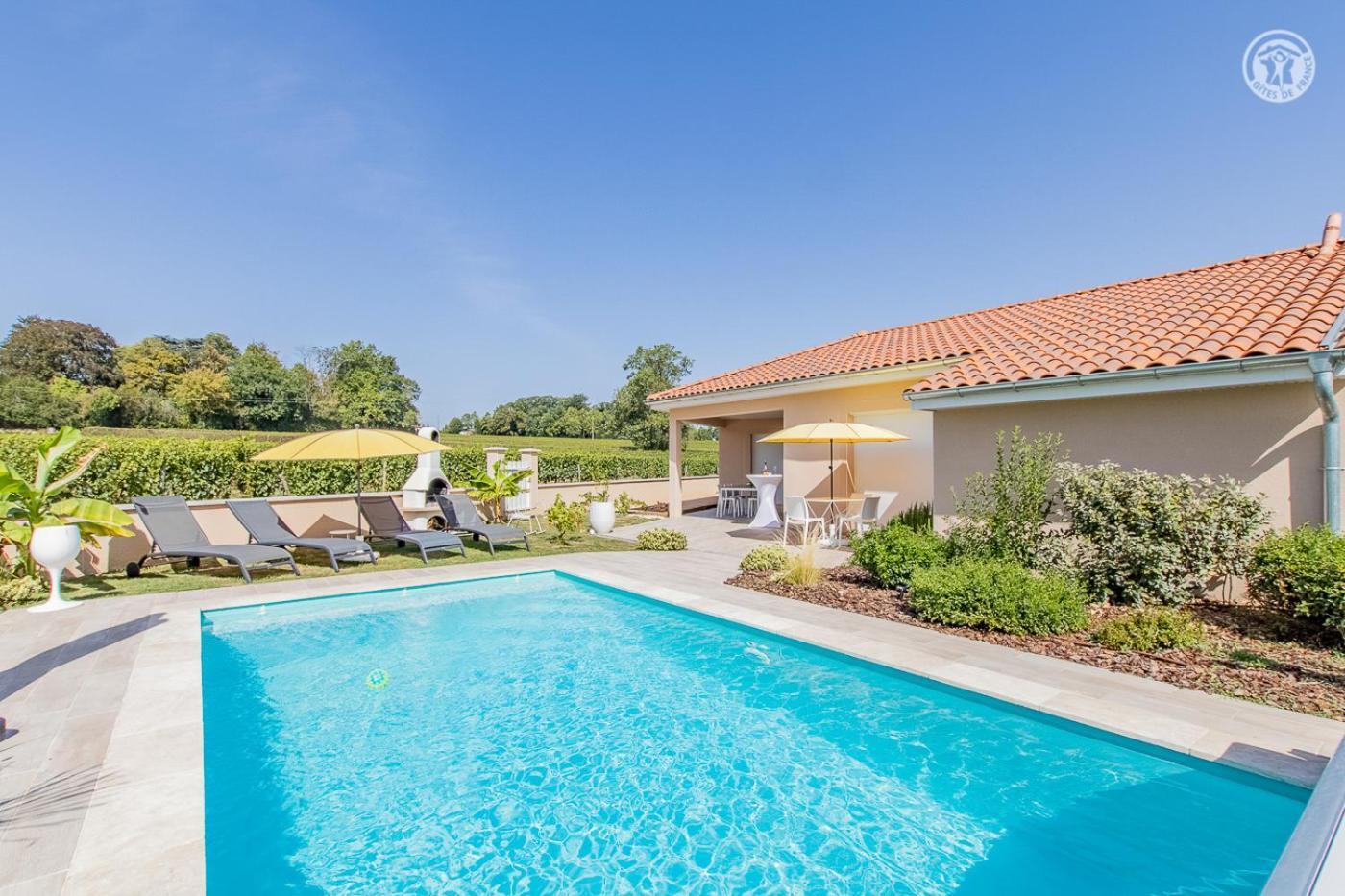 Le Maconnais Guest House Vinzelles Екстер'єр фото